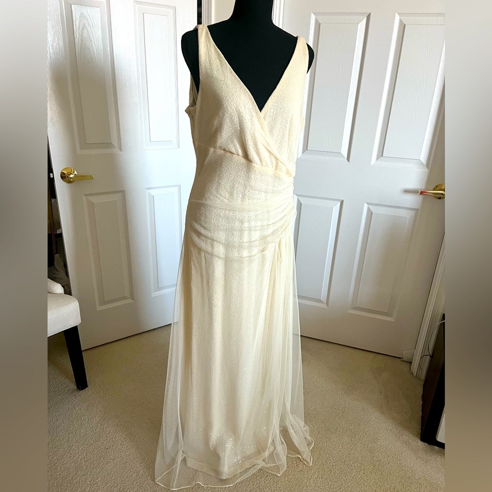 Lauren R Lauren Yvory tulle over sequined Evening Gown S 16 Prom/Bridal